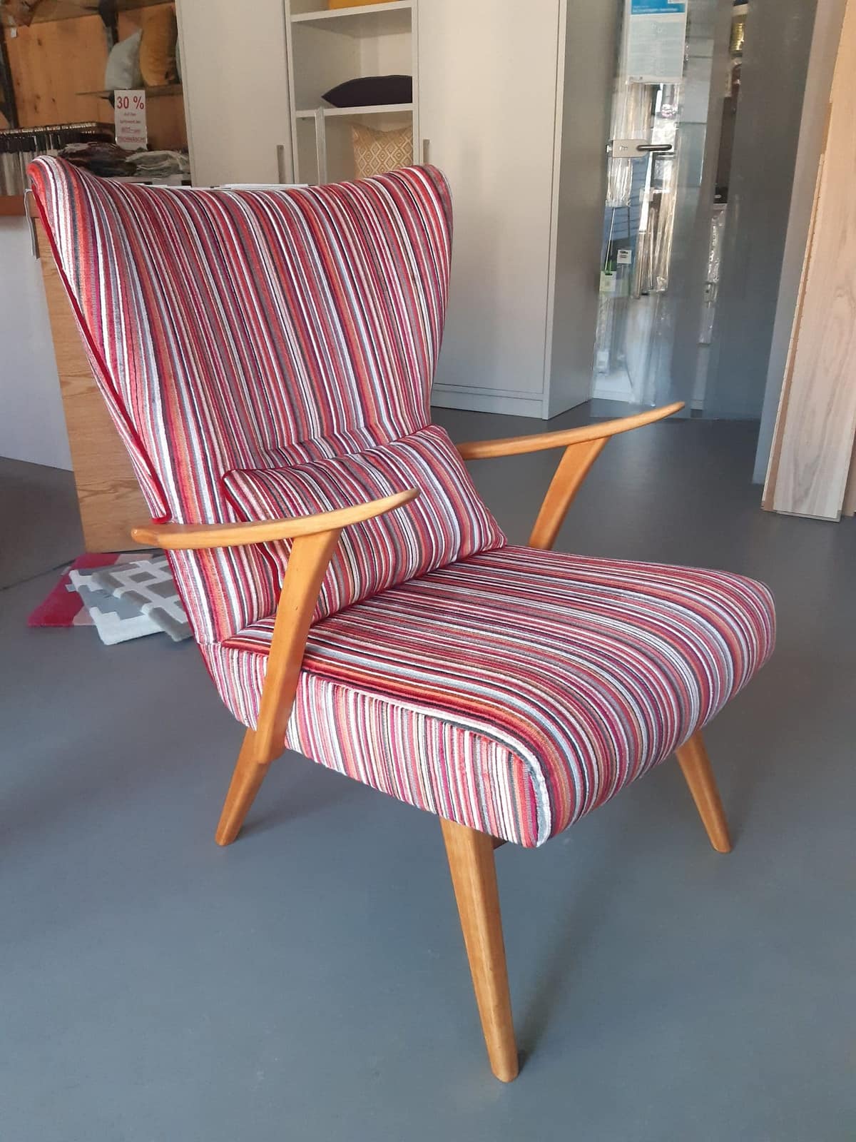 Retro-Sessel neu bezogen